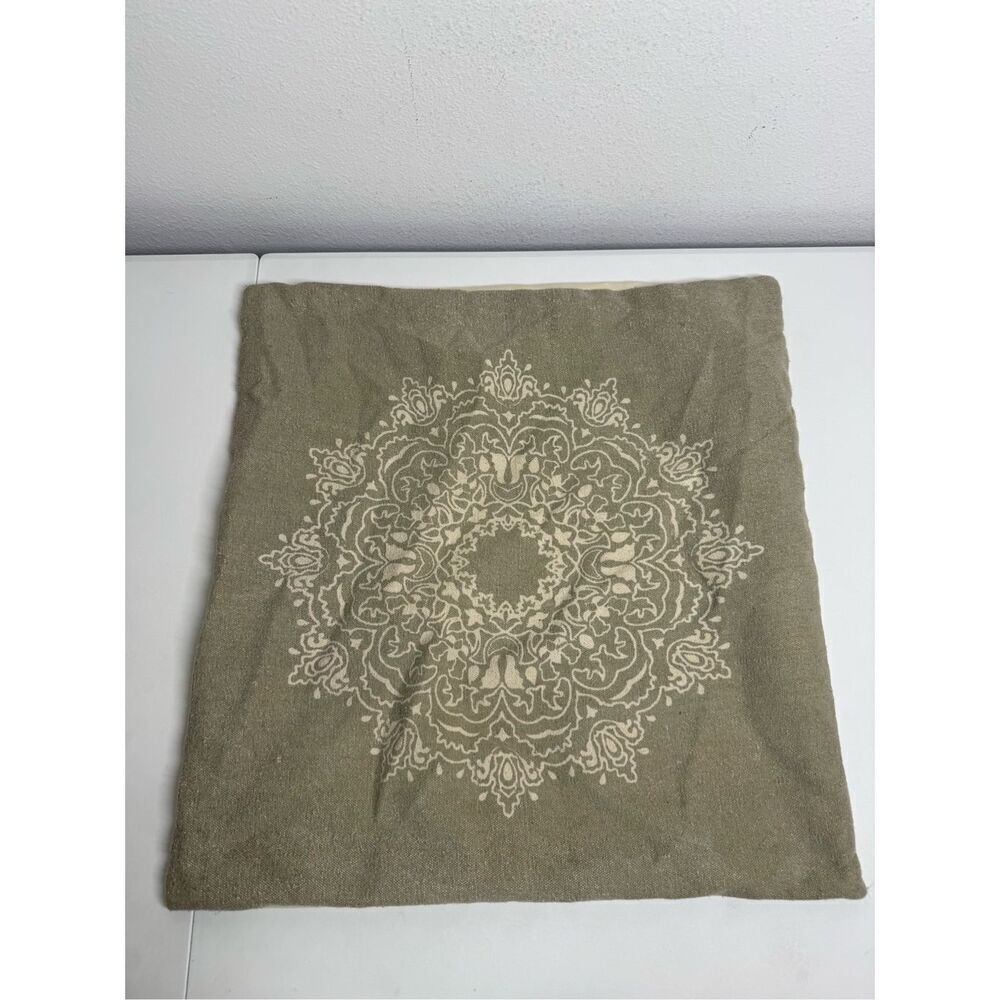 ERICA MEDALLION' Pillow Cover NATURAL & LIGHT BROWN 23” X 23”